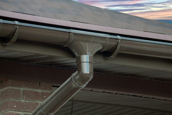 Building Gutter Installation in Mill Valley