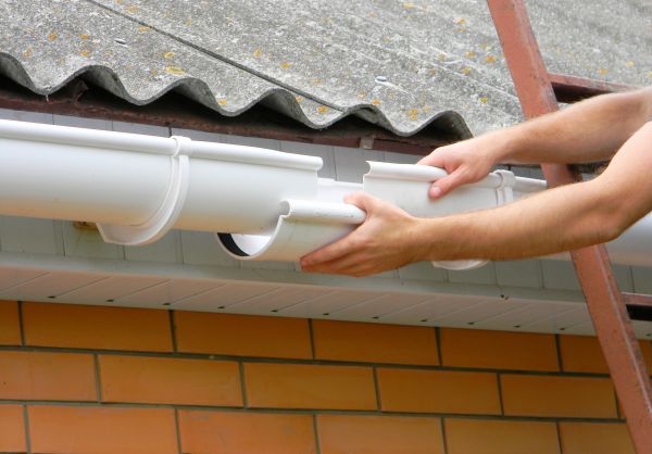 Gutter Hanging in Mill Valley